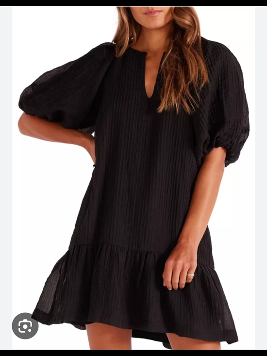 MINKPINK Dresses & Skirts - MINKPINK Black Textured Mini Dress with Balloon Sleeves